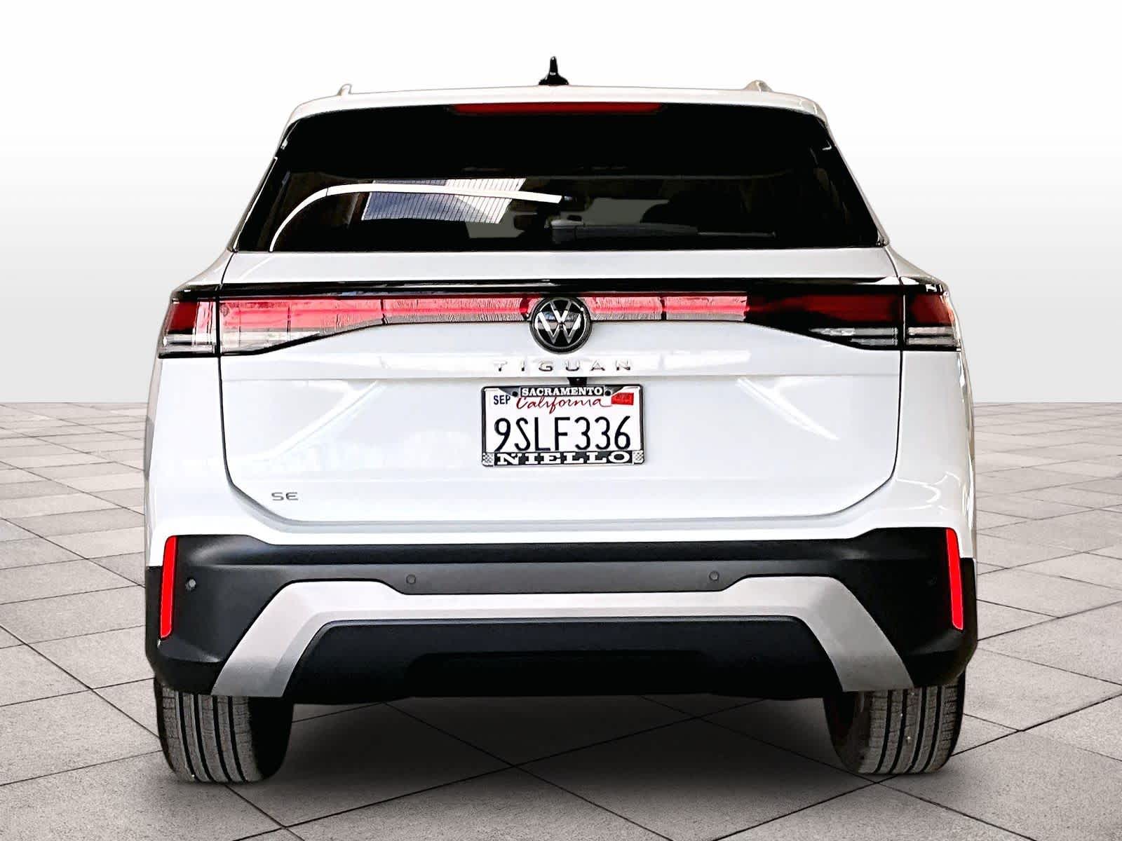 2025 Volkswagen Tiguan SE photo 4