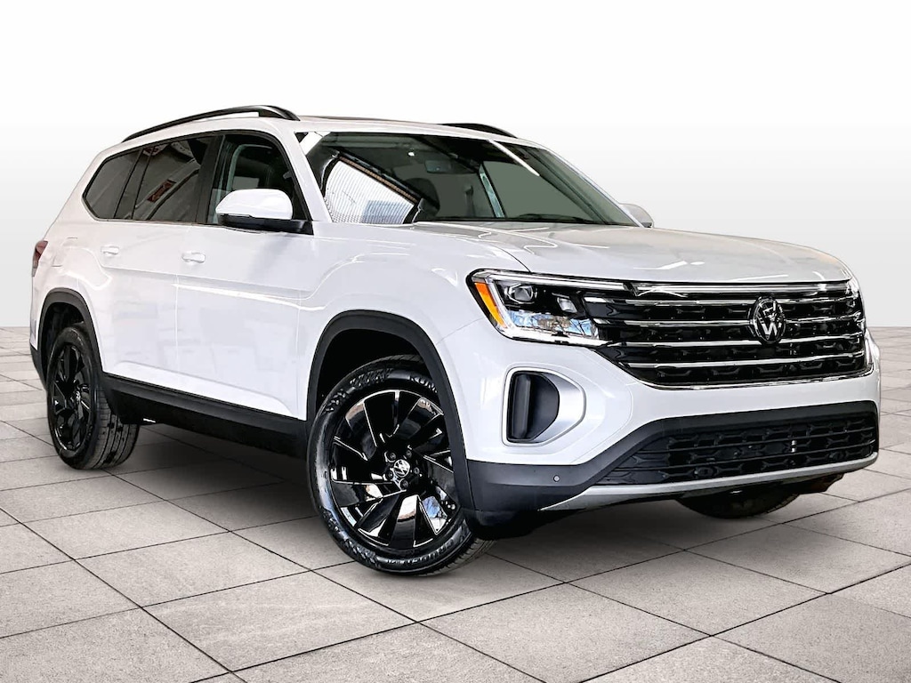 New 2026 Volkswagen Atlas 2.0T SE w/Technology 4MOTION