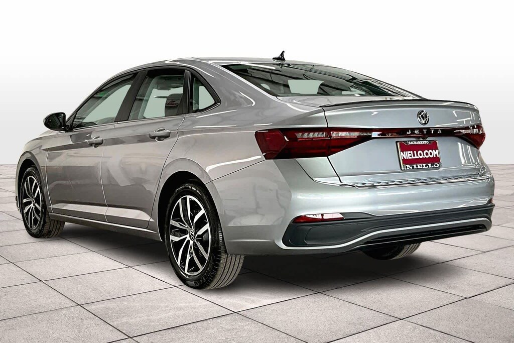 New 2026 Volkswagen Jetta SE FWD Auto