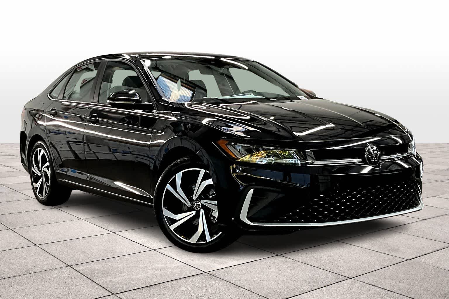 2026 Volkswagen Jetta SEL photo 2