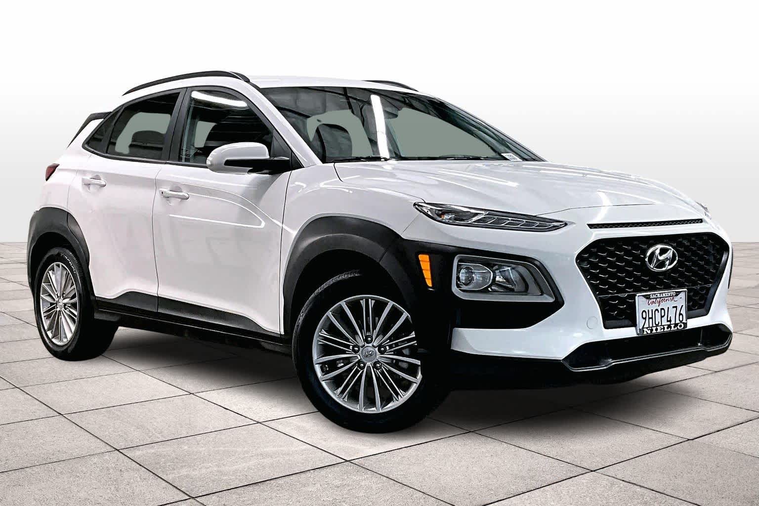 2021 Hyundai Kona SEL photo 2