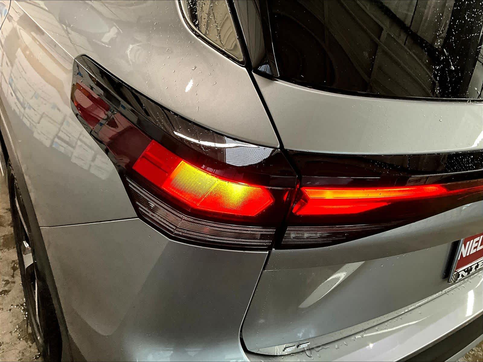 2026 Volkswagen Tiguan SE - Photo 25