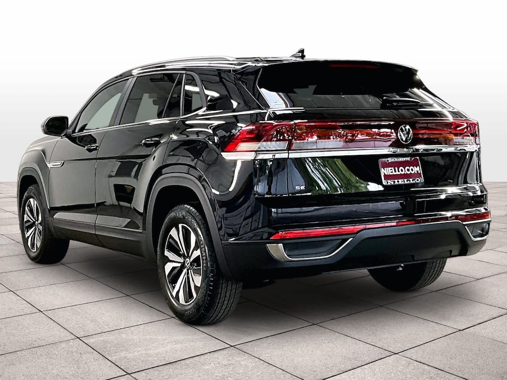 New 2026 Volkswagen Atlas Cross Sport 2.0T SE FWD
