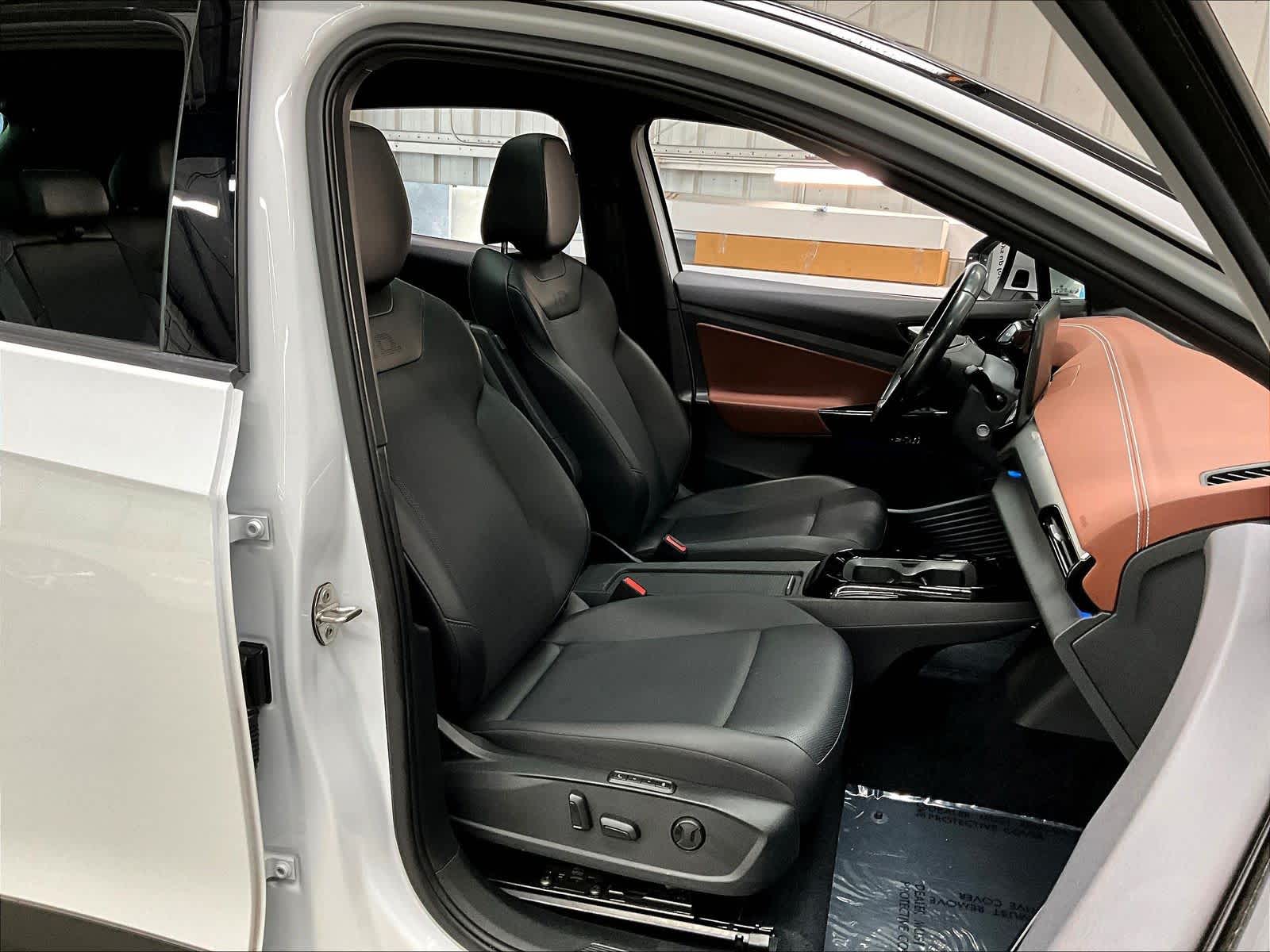 2022 Volkswagen ID.4 Pro S photo 3