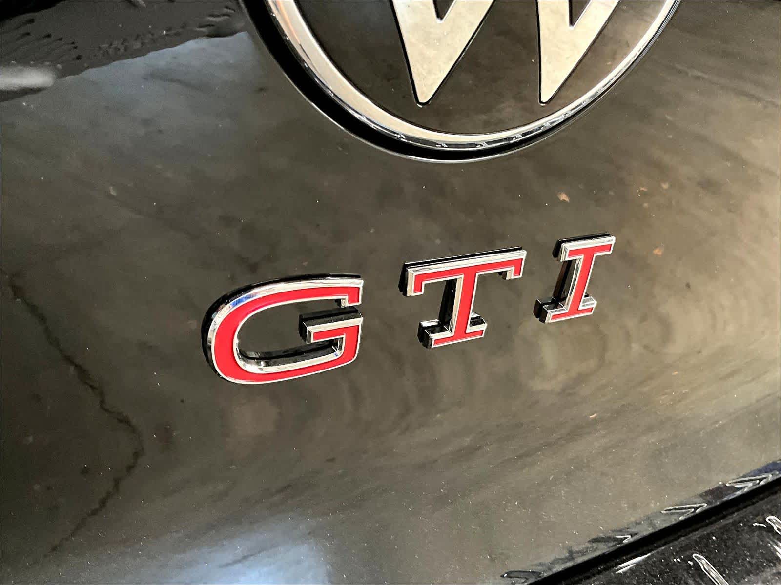 2025 Volkswagen Golf GTI SE - Photo 25