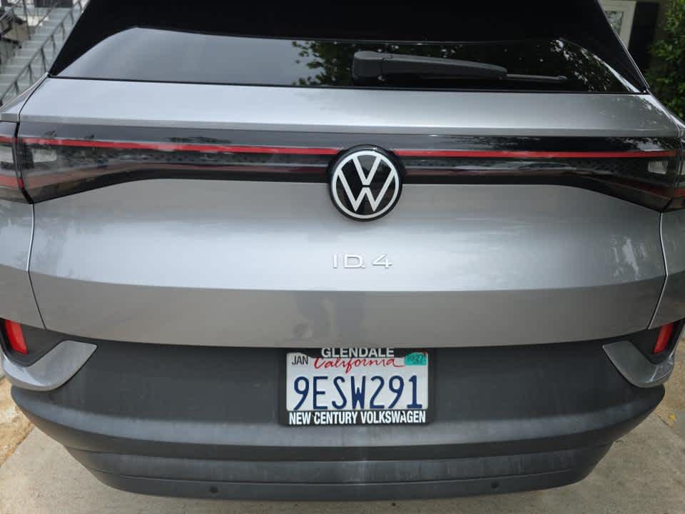 2023 Volkswagen ID.4 Pro S Plus photo 4