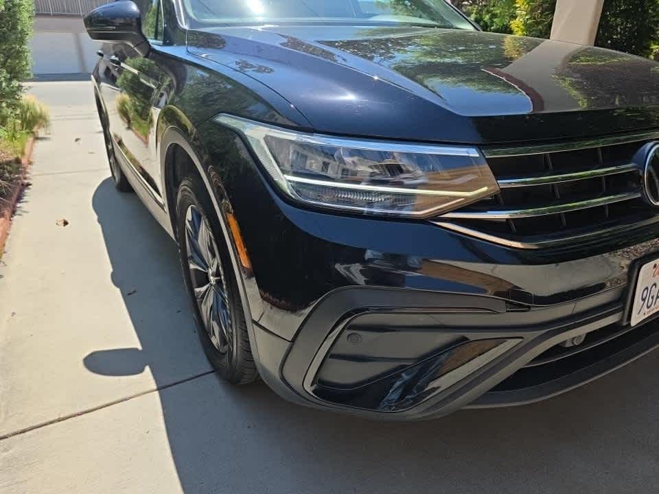 2023 Volkswagen Tiguan SE photo 2