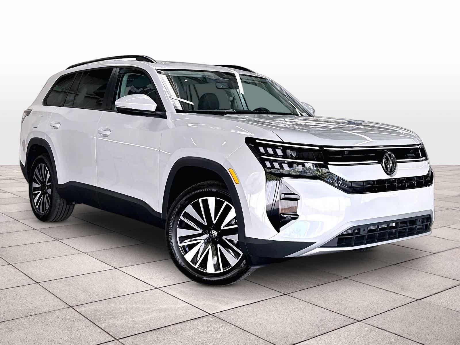 New 2027 Volkswagen Atlas SE w/Technology 4MOTION