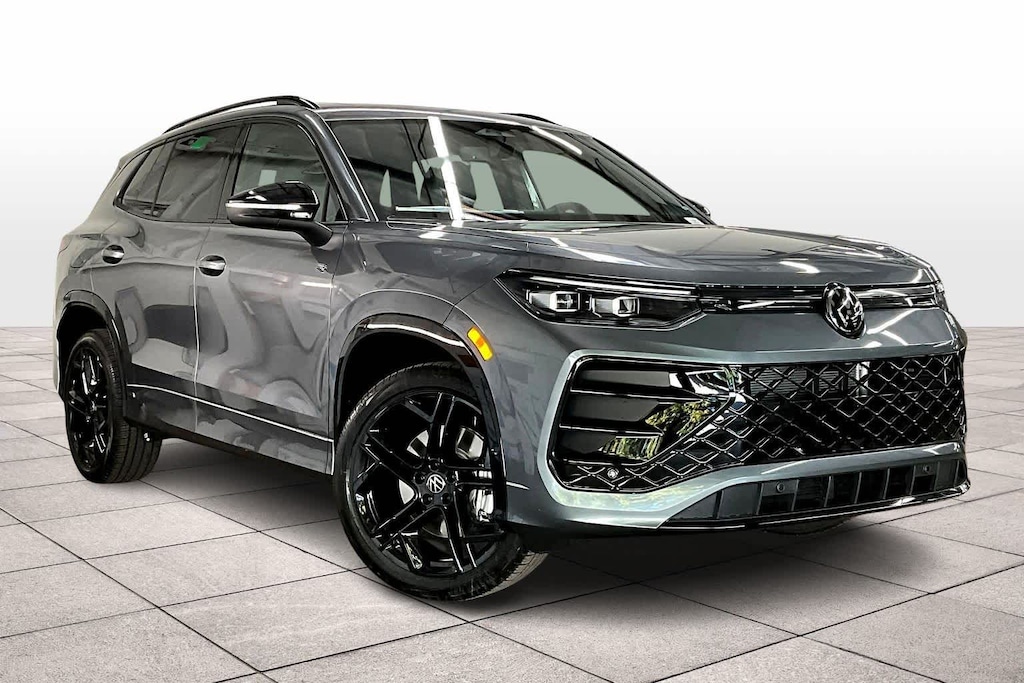 New 2026 Volkswagen Tiguan SE R-Line AWD 2.0T 4MOTION