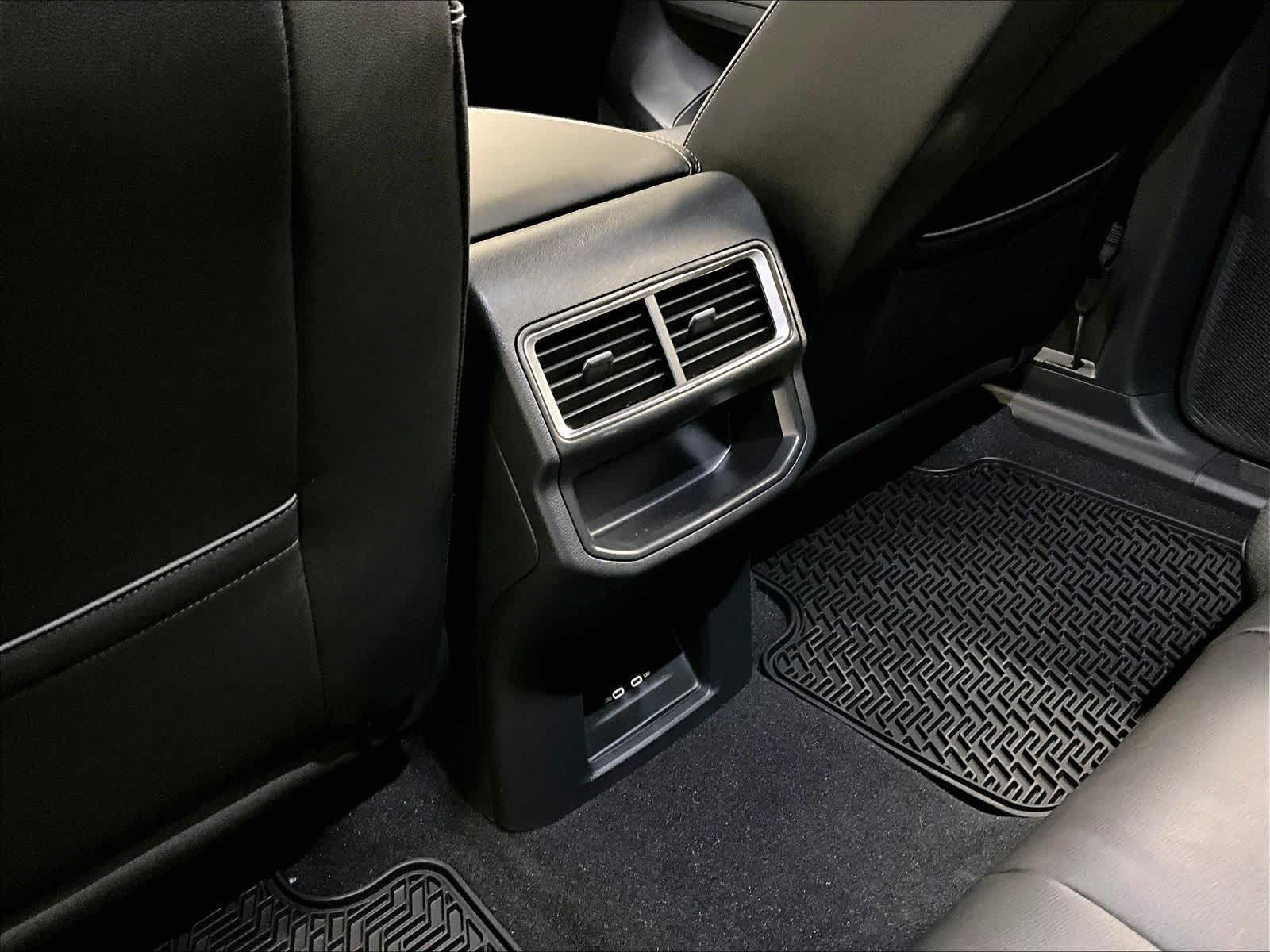 2026 Volkswagen Atlas Cross Sport SE - Photo 16
