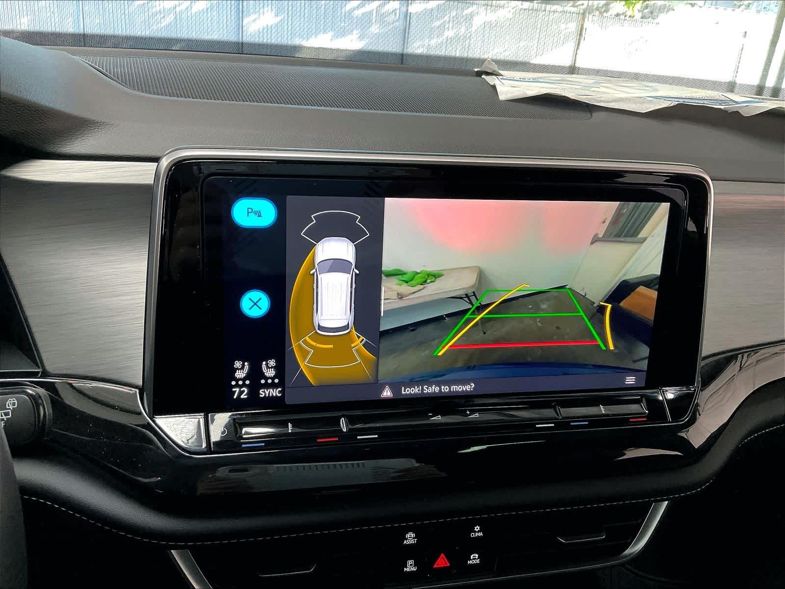 2025 Volkswagen Atlas Cross Sport SE w/Tech - Photo 20