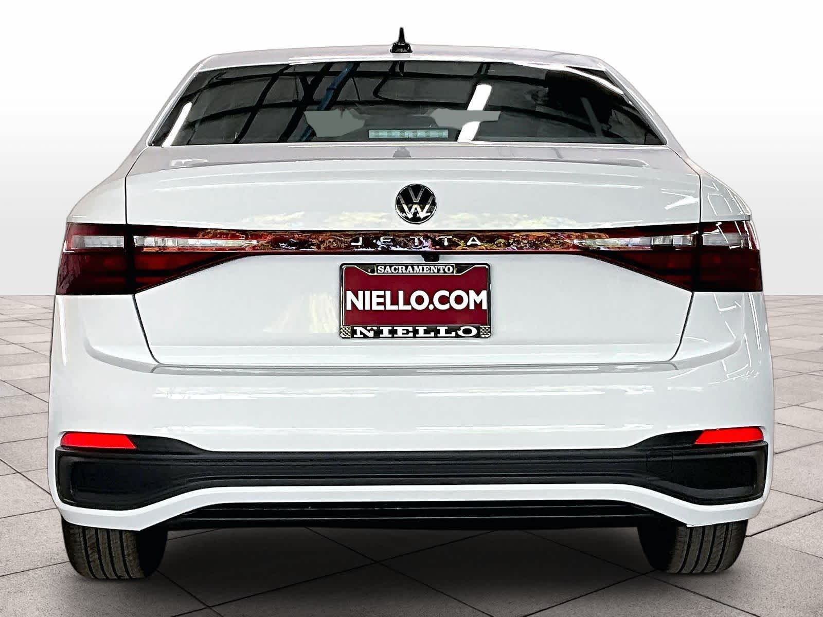 2026 Volkswagen Jetta Sport - Photo 6