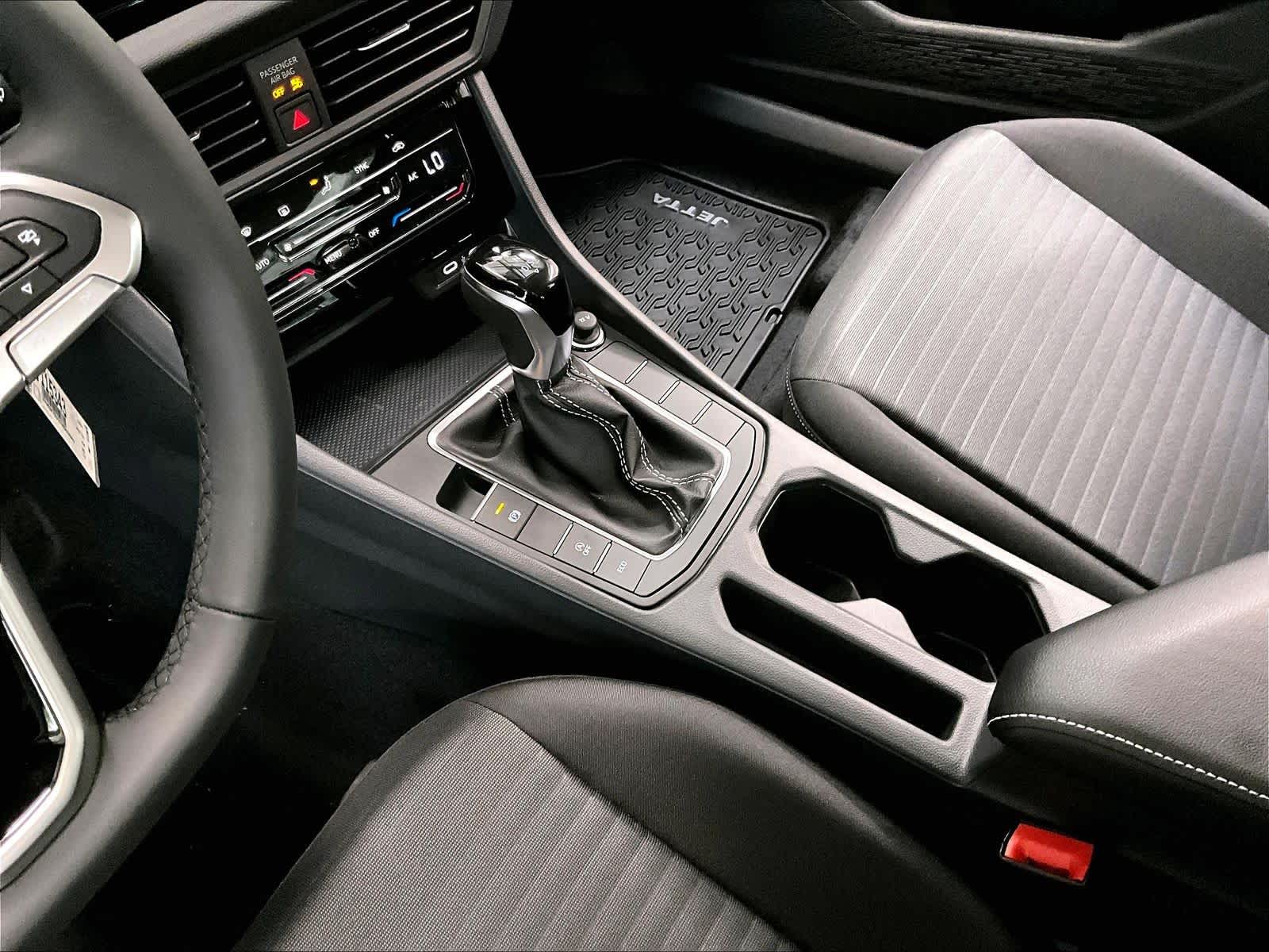2026 Volkswagen Jetta S - Photo 10