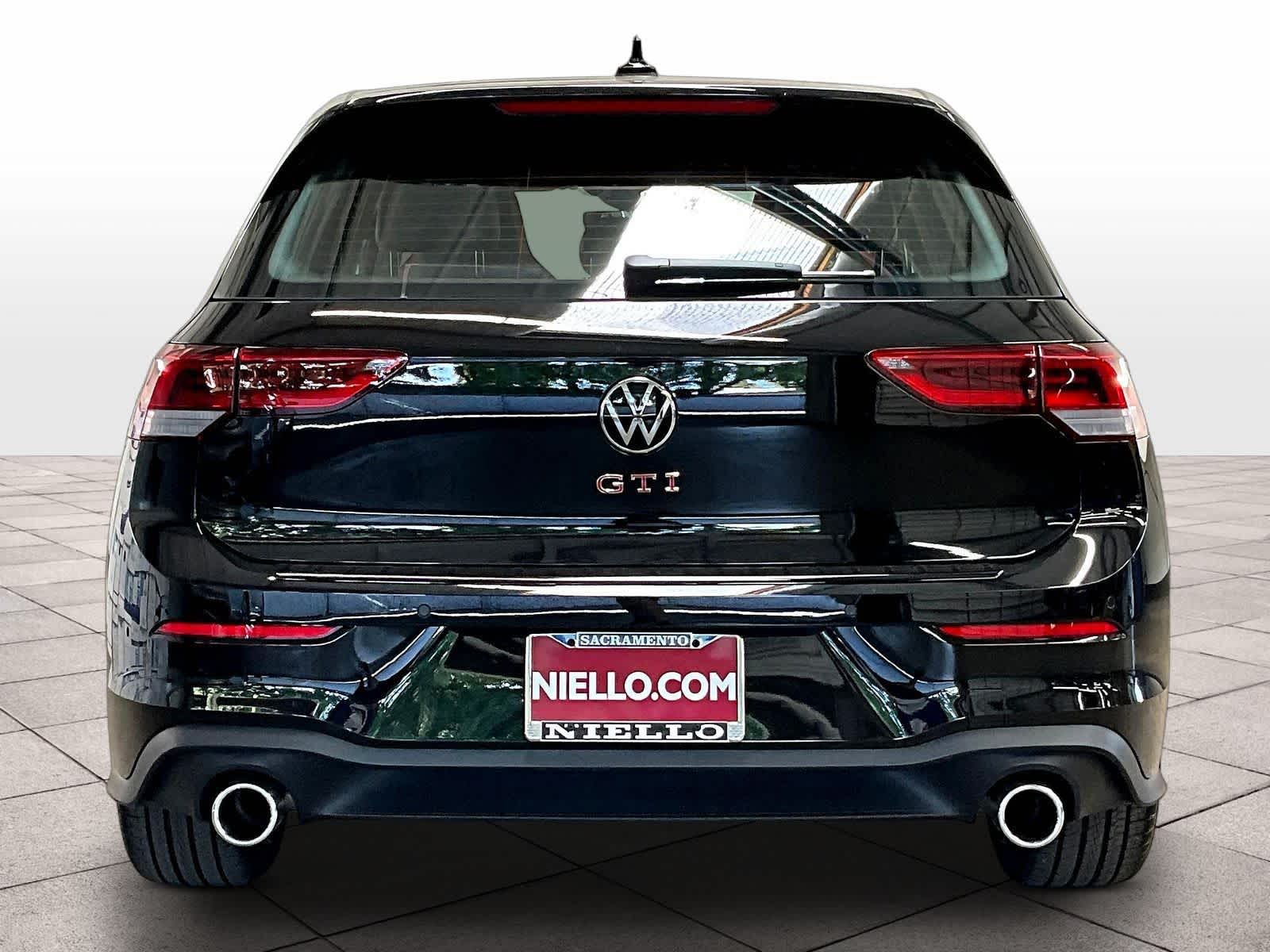 2025 Volkswagen Golf GTI SE - Photo 6