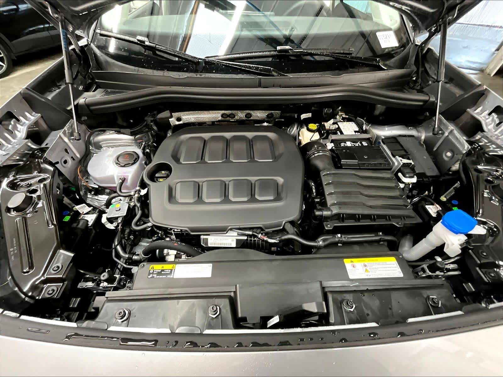 2026 Volkswagen Tiguan SE - Photo 13