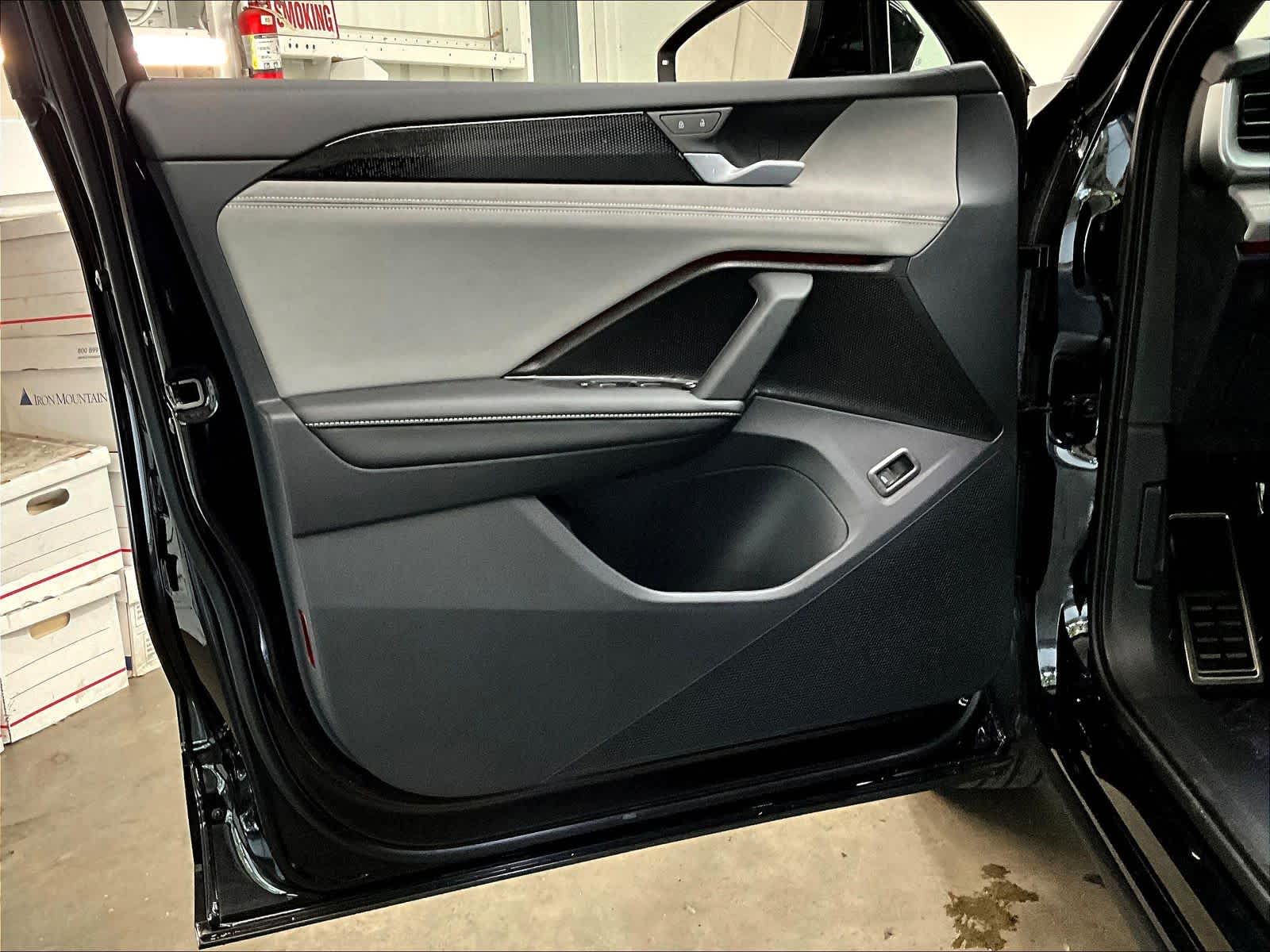 2026 Volkswagen Tiguan SE R-LINE BLACK - Photo 24