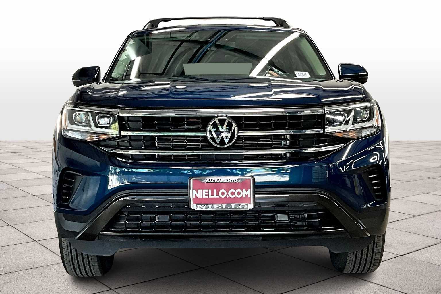2022 Volkswagen Atlas SE photo 3