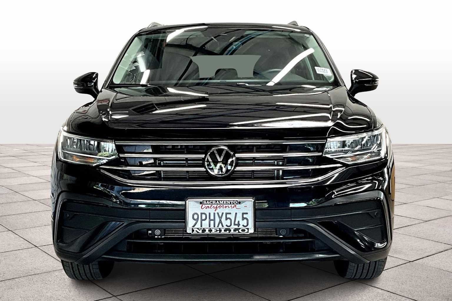 2024 Volkswagen Tiguan SE Wolfsburg Edition photo 3