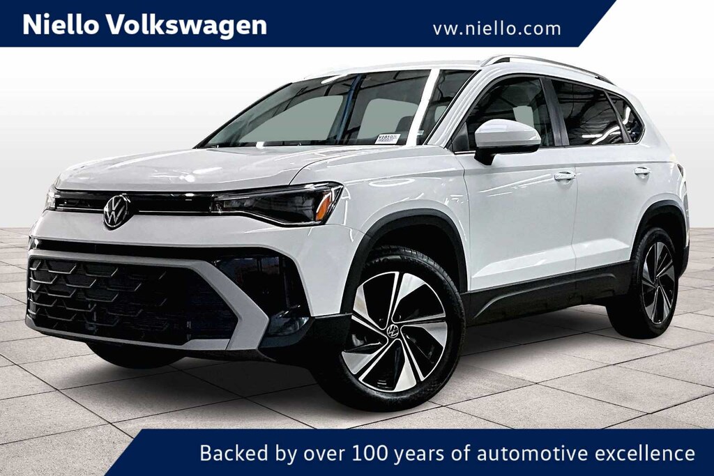 Used 2025 Volkswagen Taos SE 4MOTION