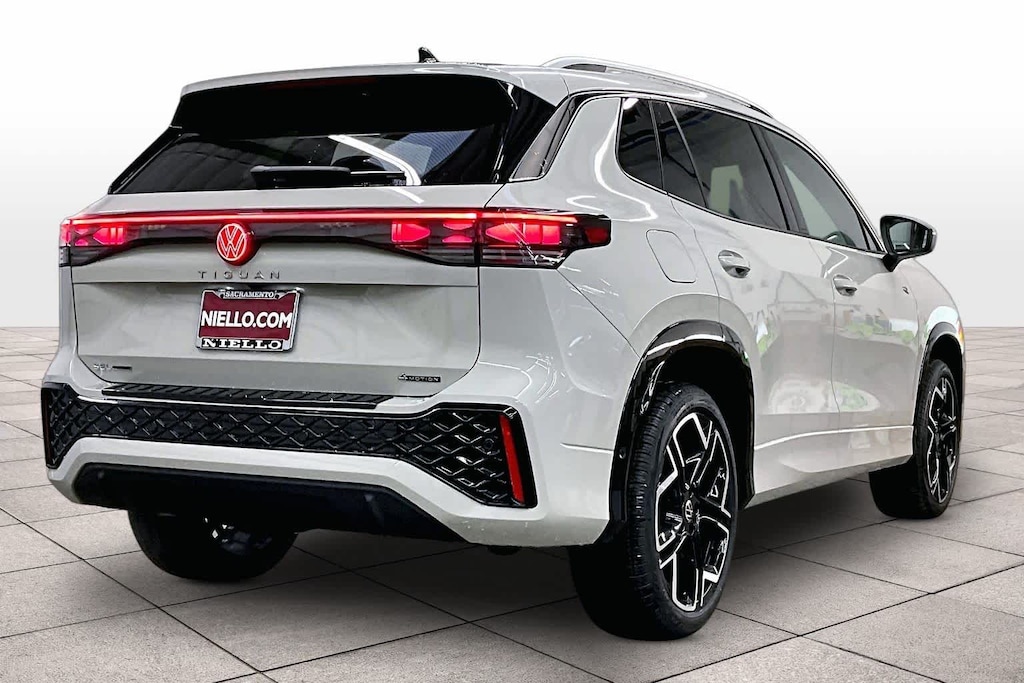 New 2026 Volkswagen Tiguan SEL R-Line Turbo 4MOTION 2.0T 4MOTION