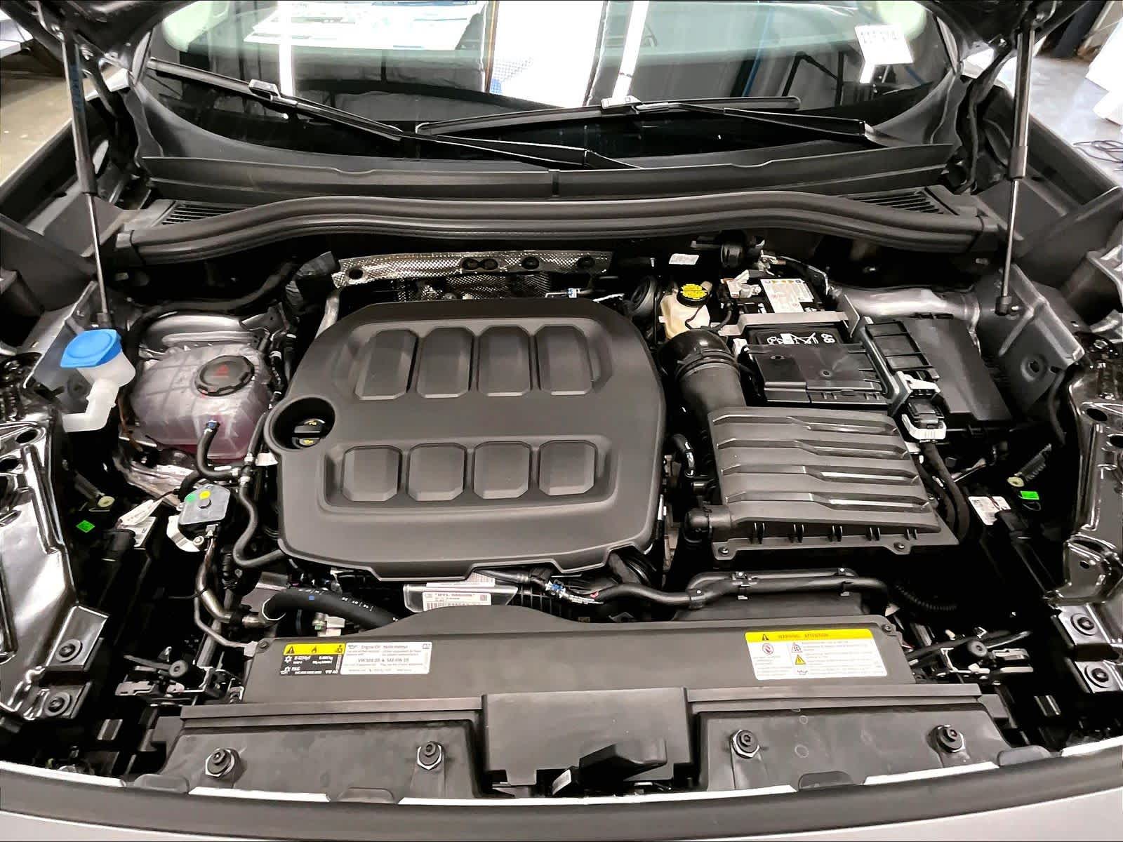 2026 Volkswagen Tiguan SE - Photo 13