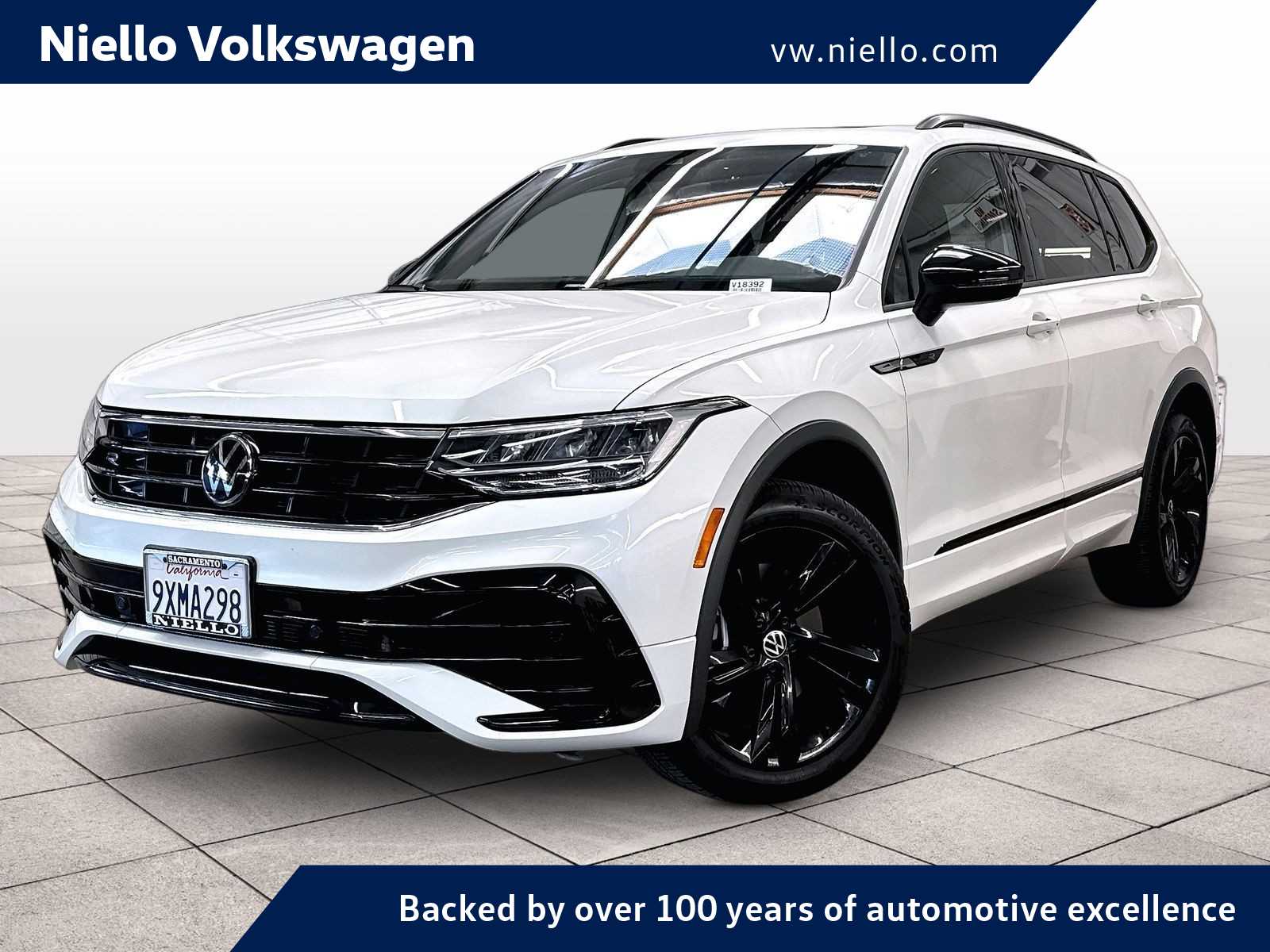 2024 Volkswagen Tiguan 2.0T SE R-Line Black's photo