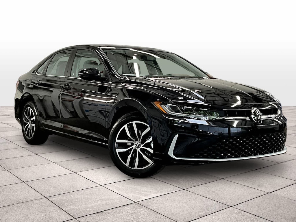New 2026 Volkswagen Jetta SE Auto
