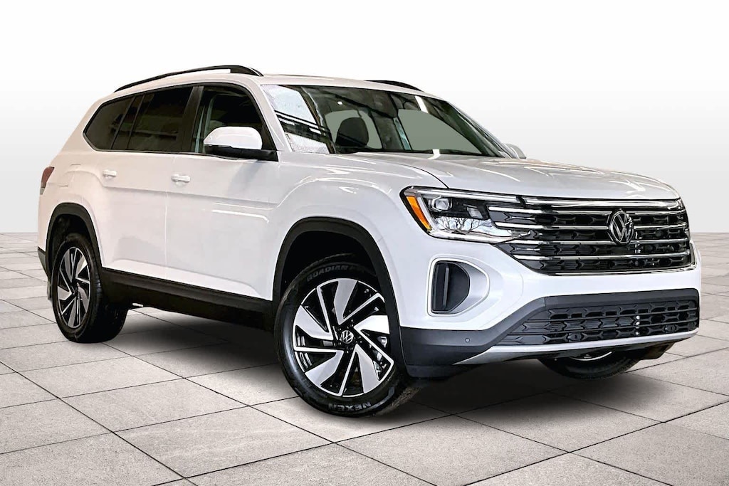 New 2026 Volkswagen Atlas SE W/ Tech FWD FWD