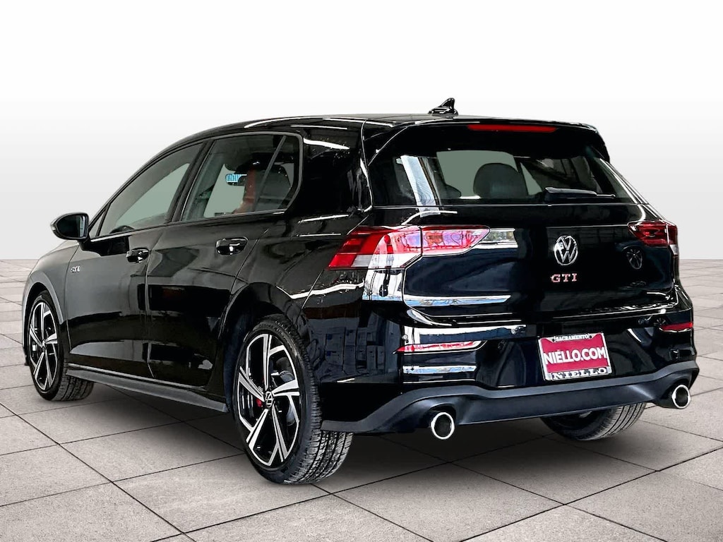 New 2026 Volkswagen Golf GTI SE 2.0T DSG