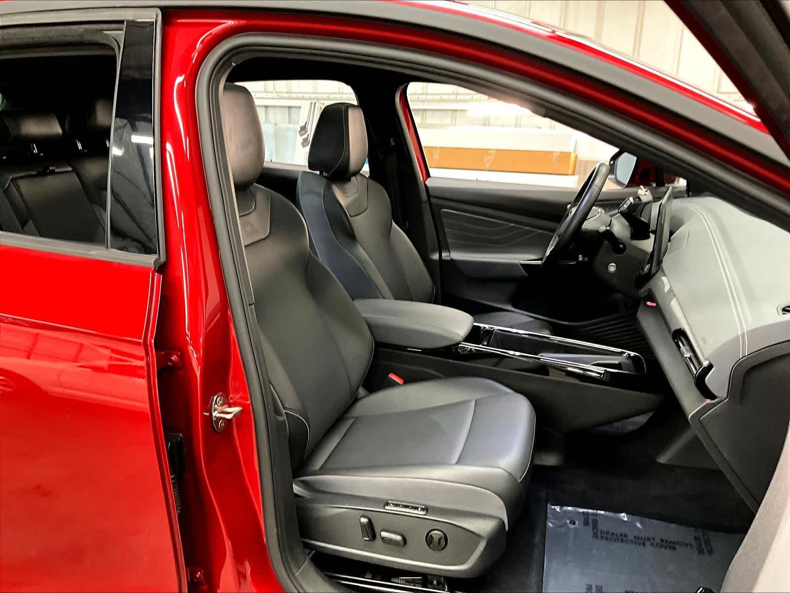 2023 Volkswagen ID.4 Pro S photo 3