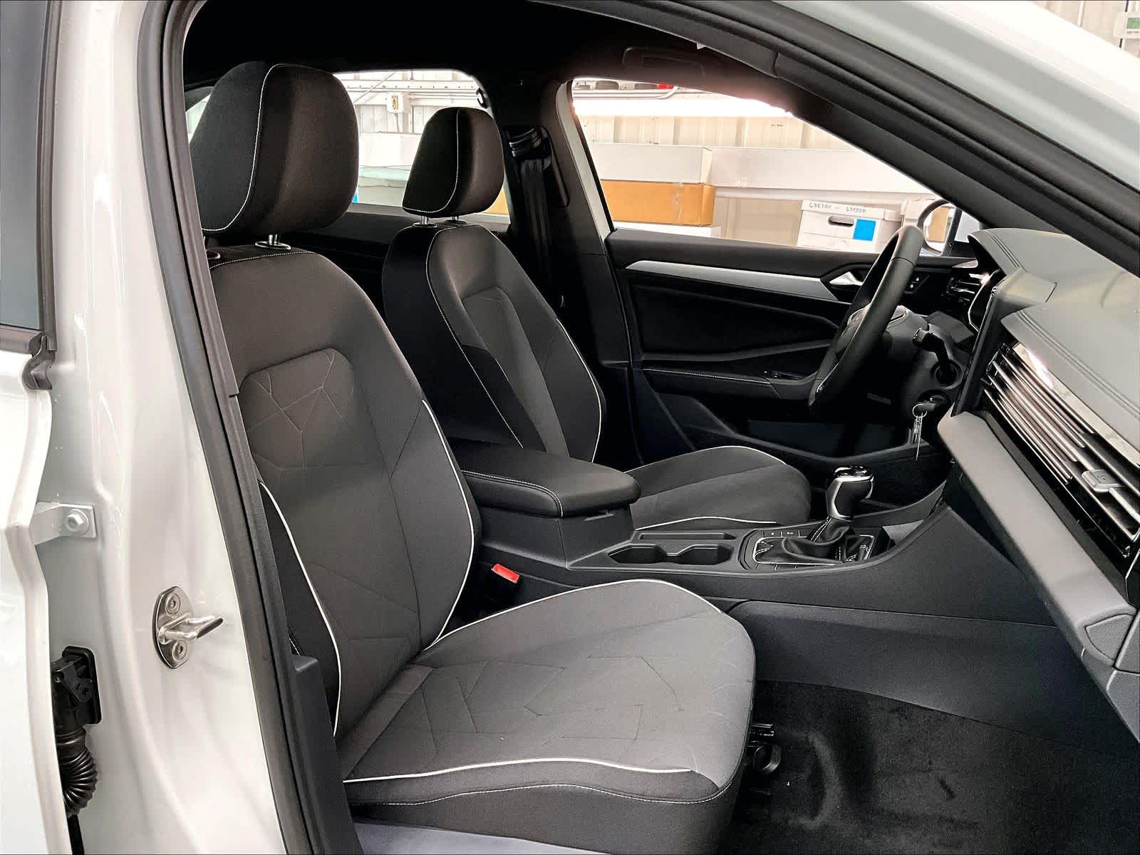 2026 Volkswagen Jetta Sport - Photo 27