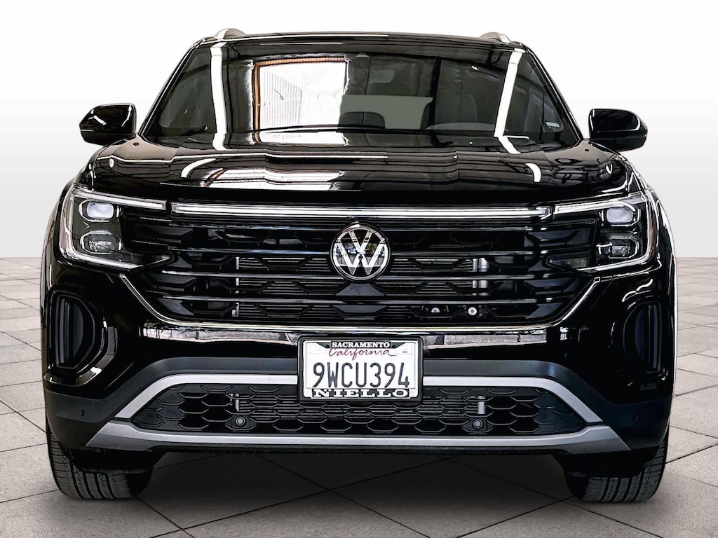 Used 2026 Volkswagen Atlas Cross Sport 2.0T SE w/Technology 4MOTION