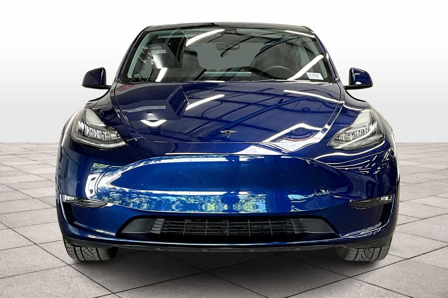 2022 Tesla Model Y Long Range photo 3