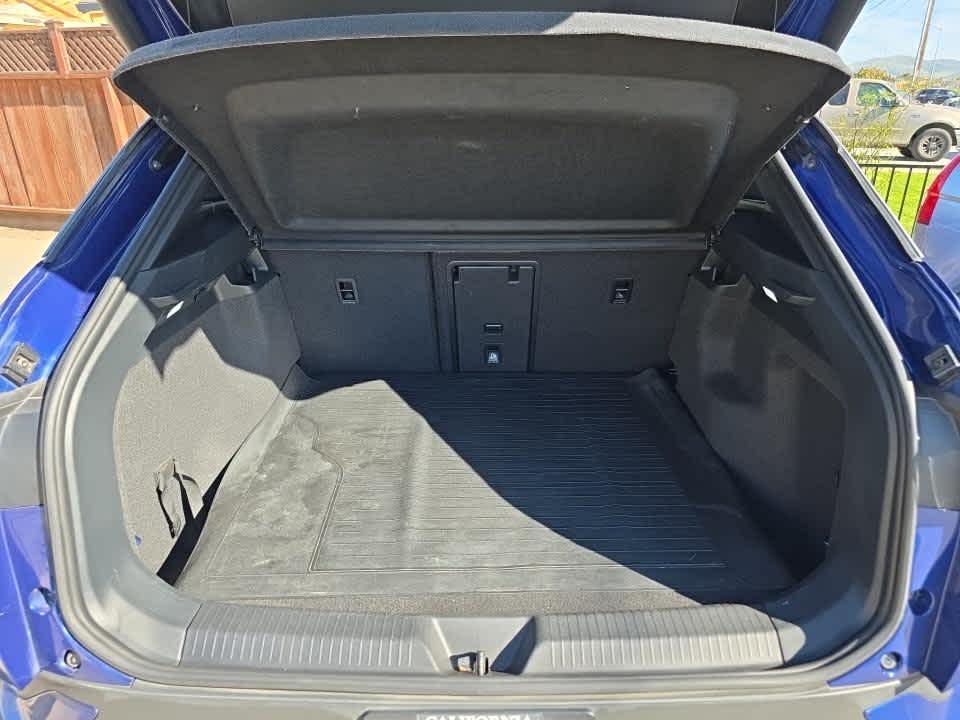 2022 Volkswagen ID.4 Pro S photo 5