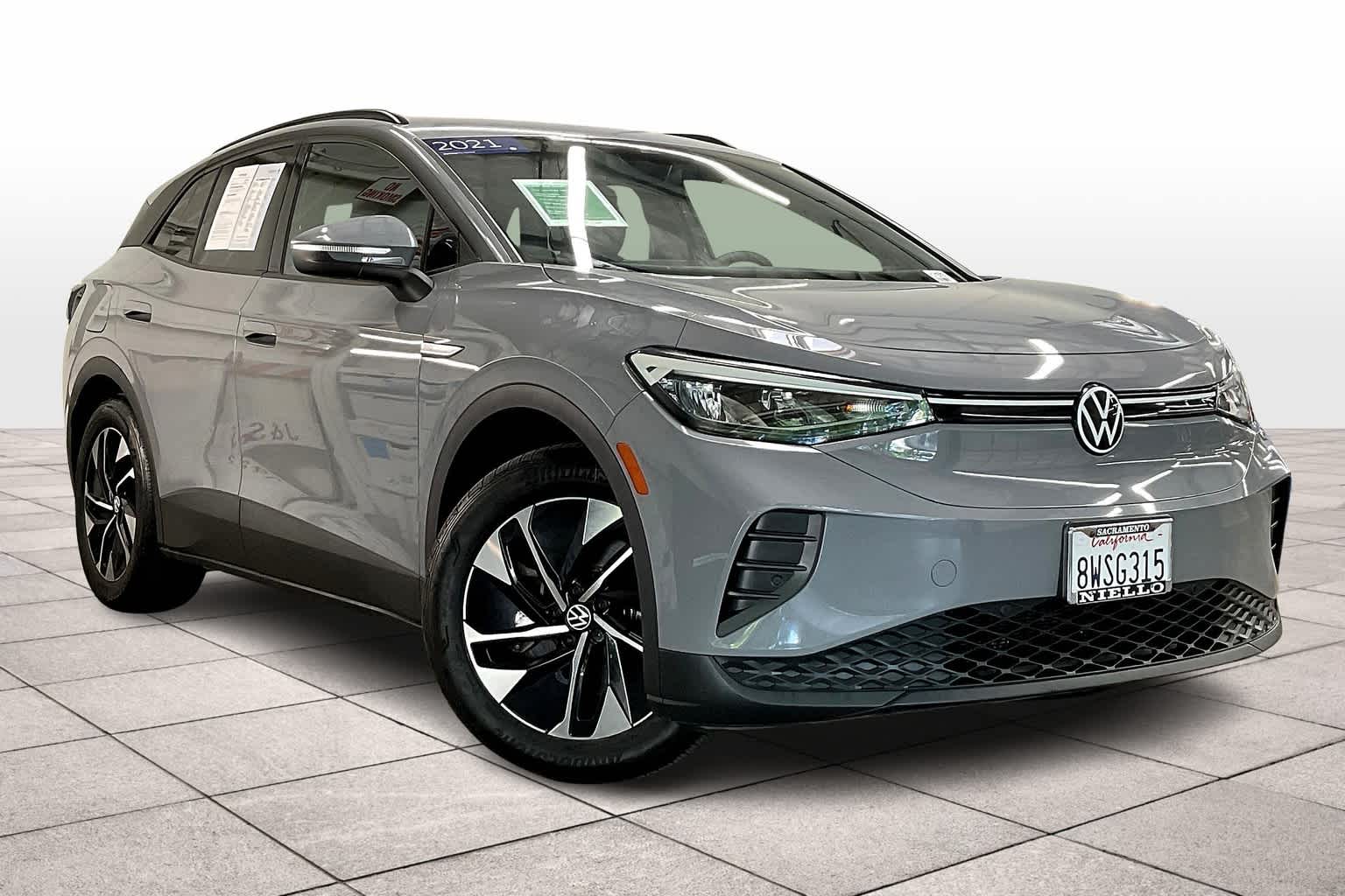 2021 Volkswagen ID.4 Pro photo 2