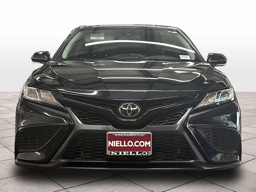Used 2022 Toyota Camry SE Auto (Natl)