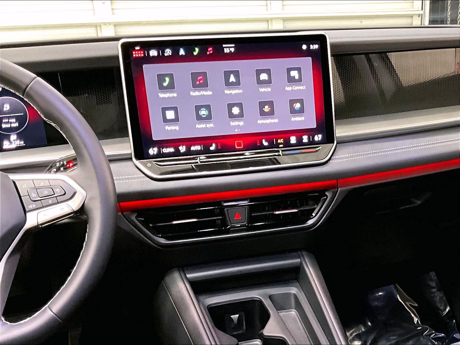 2025 Volkswagen Tiguan SE photo 6