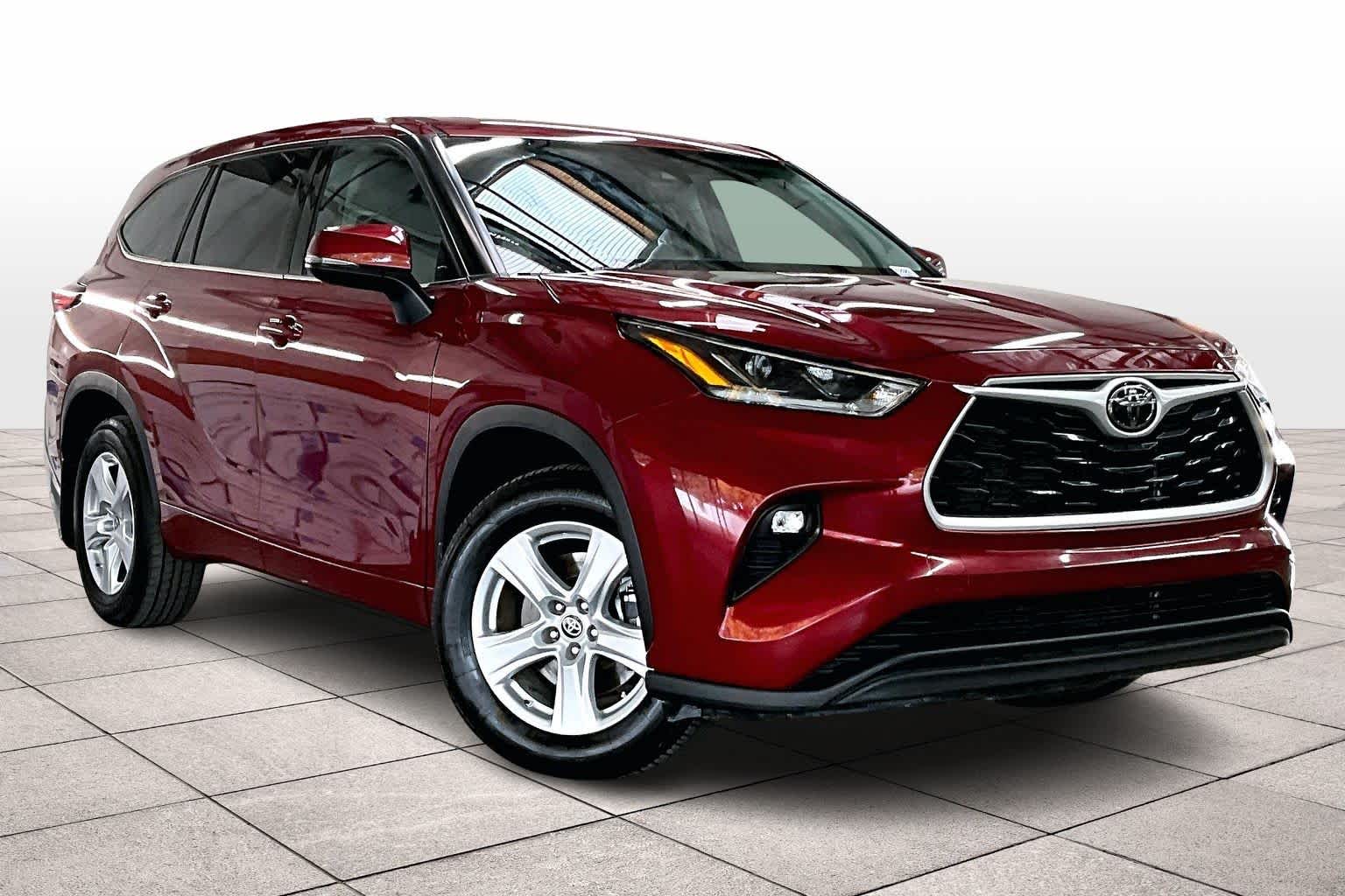 2021 Toyota Highlander LE SE photo 2