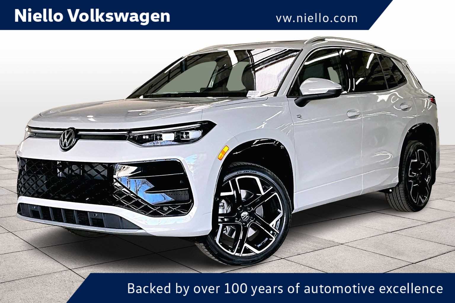 2026 Volkswagen Tiguan SEL R-Line Turbo's photo