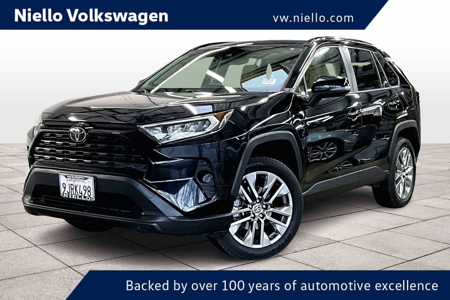 2020 Toyota RAV4 XLE Premium