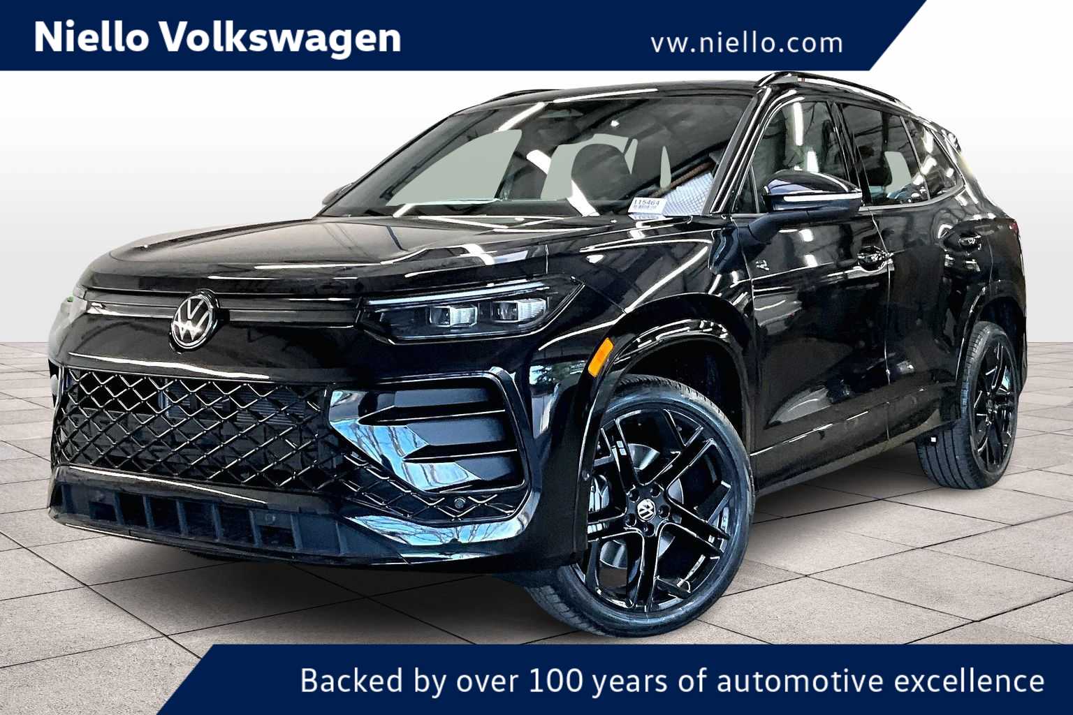 2026 Volkswagen Tiguan SE R-LINE BLACK's photo