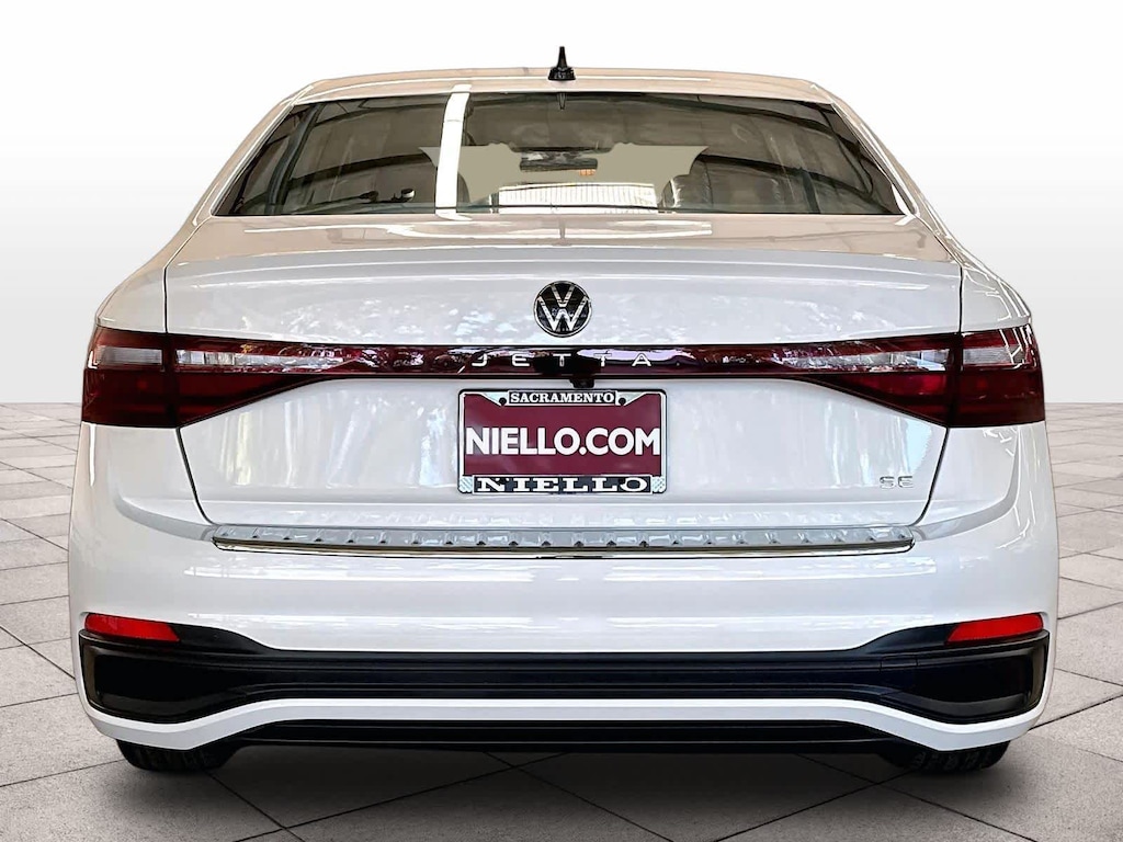 New 2026 Volkswagen Jetta SE Auto