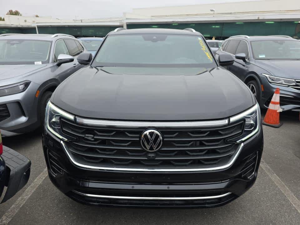 2024 Volkswagen Atlas Cross Sport 2.0T SEL Premium R-Line photo 2