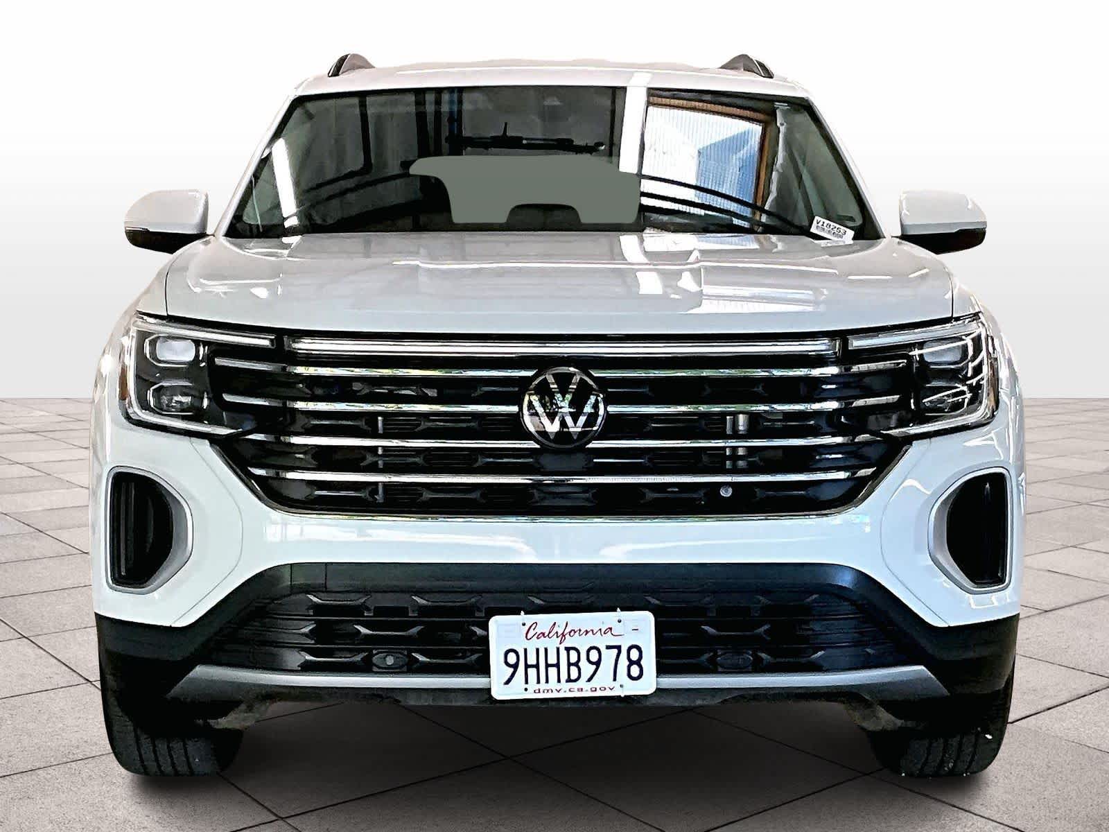 2024 Volkswagen Atlas 2.0T SE photo 2