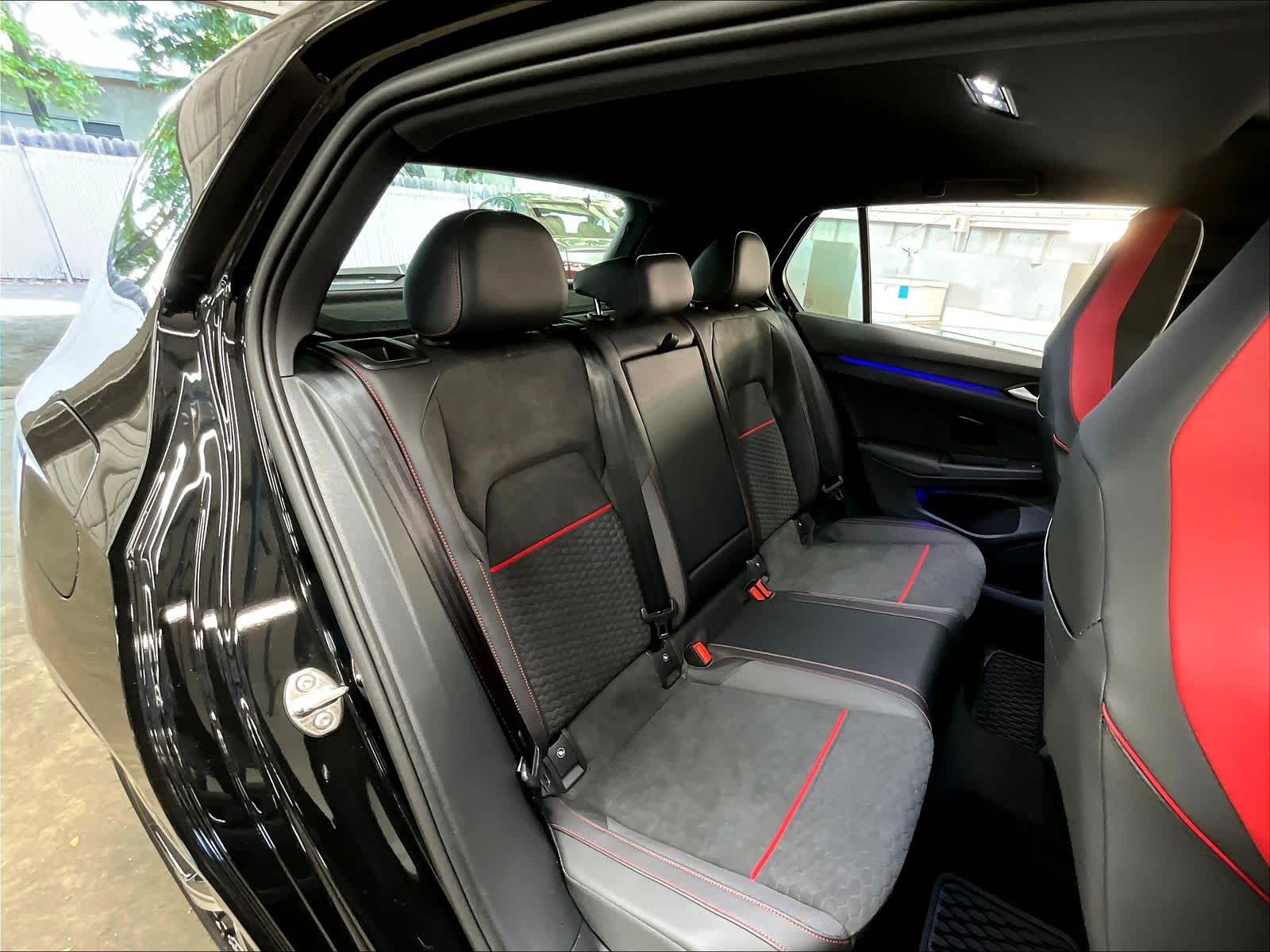 2025 Volkswagen Golf GTI SE - Photo 26