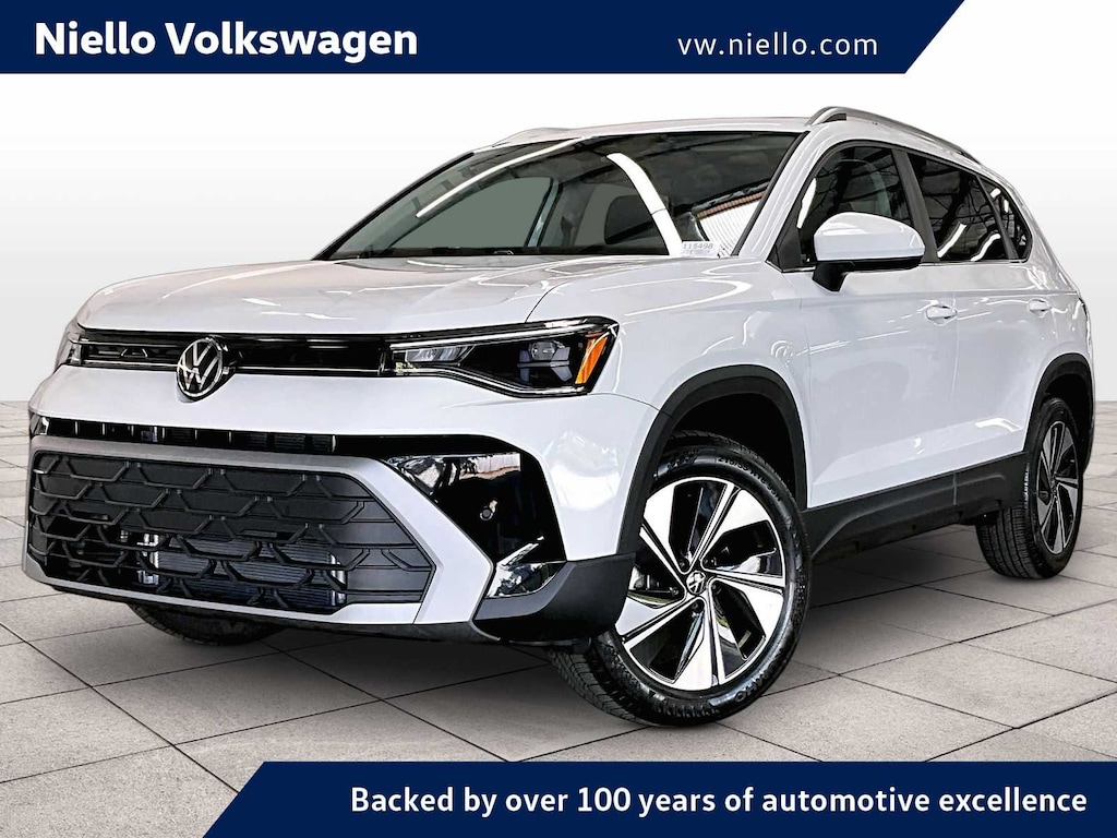 New 2026 Volkswagen Taos SE 4MOTION