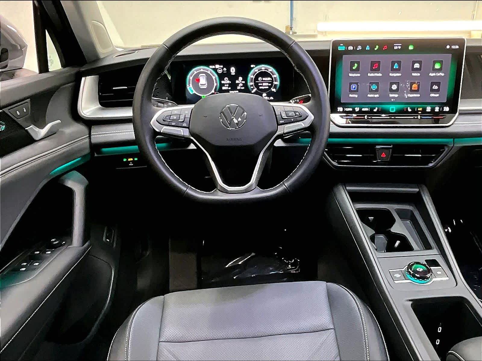 2025 Volkswagen Tiguan SE photo 5