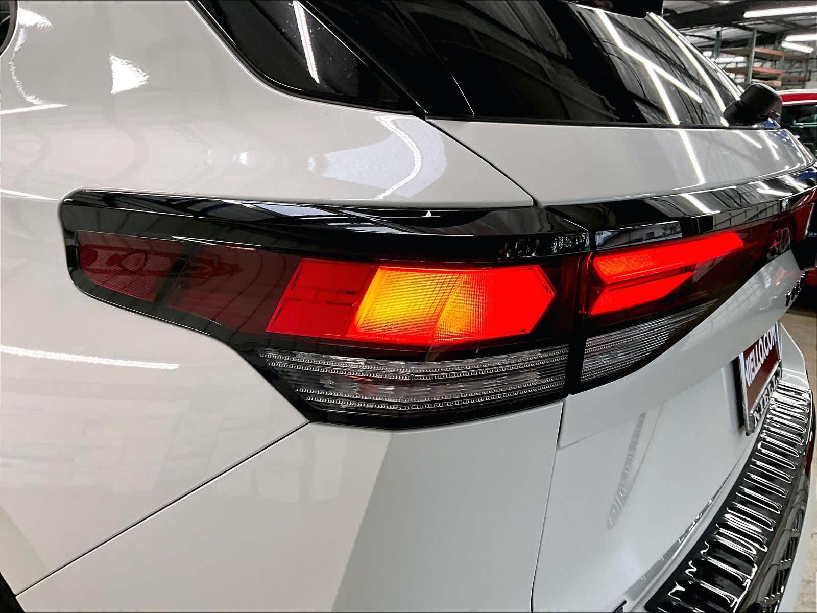 2026 Volkswagen Tiguan SE R-LINE BLACK - Photo 25