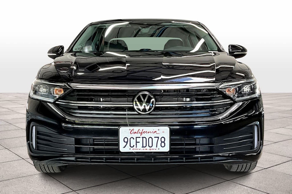 Used 2022 Volkswagen Jetta SEL Auto