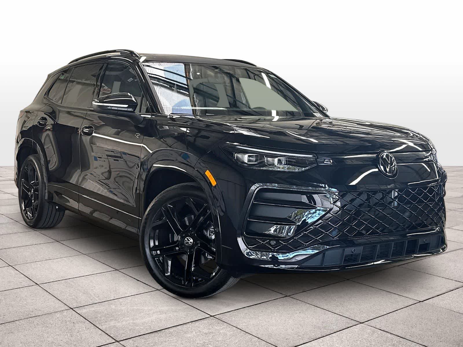 New 2026 Volkswagen Tiguan SE R-Line Black 4MOTION